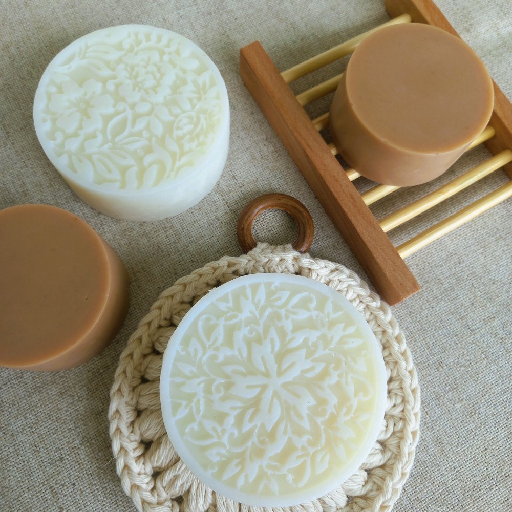 Banho de Lavanda - conjunto de sabonetes de lavanda com aloe vera e manteiga de karité. Sabonete com argila rosa e karité.