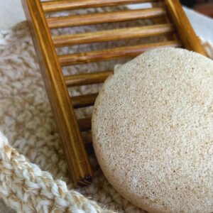 Conjunto Saboneteira de Bambu e Esponja Konjac Natural